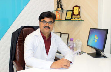 B   Trusted Aakash Eye Clinic