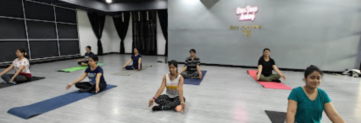 ZIN Pradnya Gaikwad   Zumba classes in Kharadi  Wadgaonsheri  Vishrantwadi   Freelance Instructor in Pune